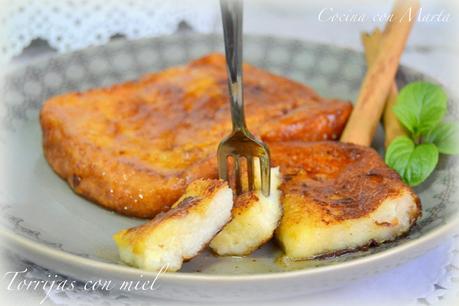 Torrijas con miel caseras. Recetas de Semana Santa. Fáciles y rápidas de hacer.