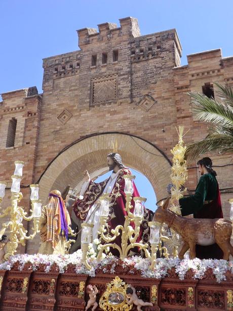 LUZ, OLOR, SONIDOS, COLOR.......DOMINGO DE RAMOS