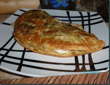 tortilla de acelgas rellena de queso brie copia