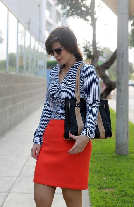 Mis Looks - La falda naranja y camisa a rayas