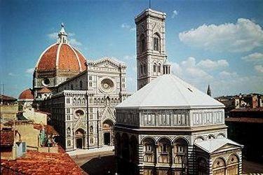 Piazza del Duomo, el lugar más famoso de Florencia firenze-duomo-battistero-campanile