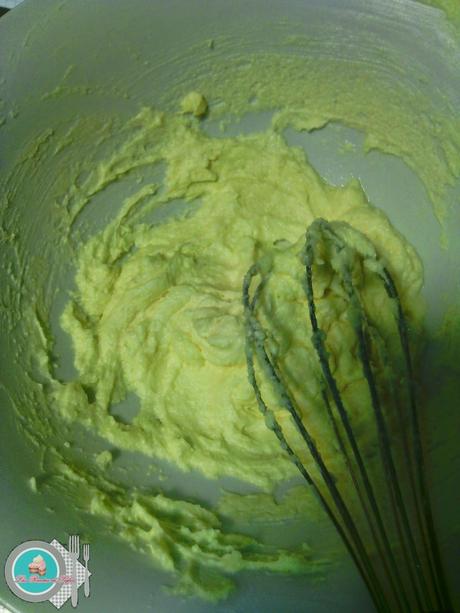 Dulces árabes de almendra y sabor a fresa.