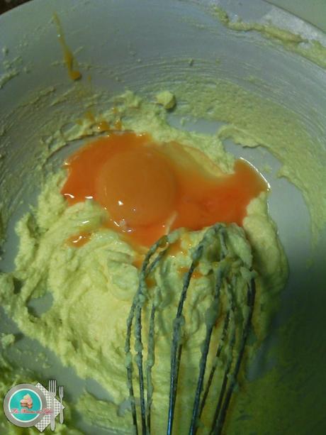 Dulces árabes de almendra y sabor a fresa.