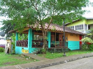 Fonda Adamilcar, Portobelo, Panamá, round the world, La vuelta al mundo de Asun y Ricardo, mundoporlibre.com