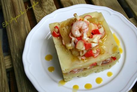 PASTEL DE PATATA CON GAMBAS ,PIÑA Y VINAGRETA DE MANGO