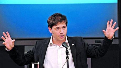 Presentador. El ministro Axel Kicillof, ayer en el Ministerio de Economía. Anunció el dato de inflación de marzo y dijo que las subas se atenuaron gracias a los “precios cuidados”. / NESTOR SIEIRA