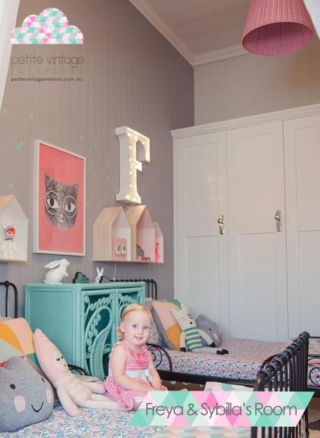 Habitacion infantil con un toque vintage. Un espacio divertido para Sybilla