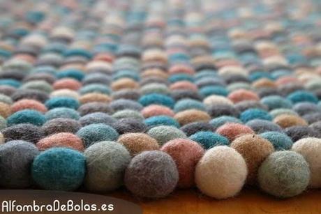 Ideas Deco: DISEÑA TU PROPIA ALFOMBRA DE BOLAS