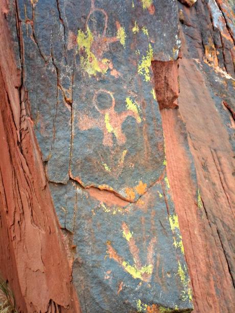 Voces del pasado me hablan de arte.