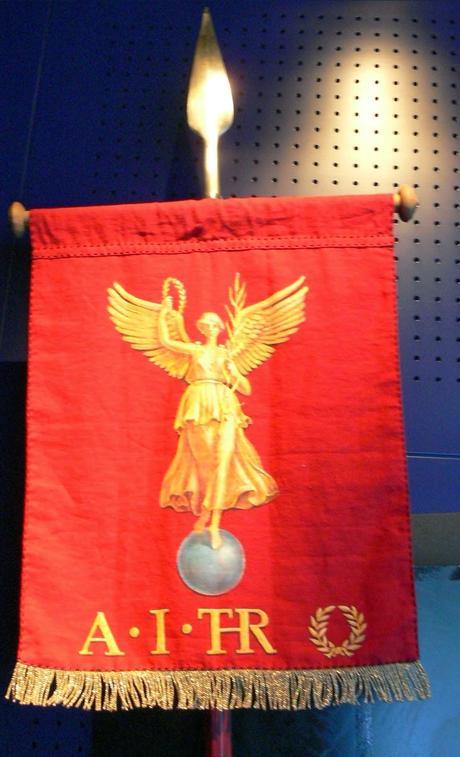 El vexillum, un estandarte de los destacamentos de las legiones romanas