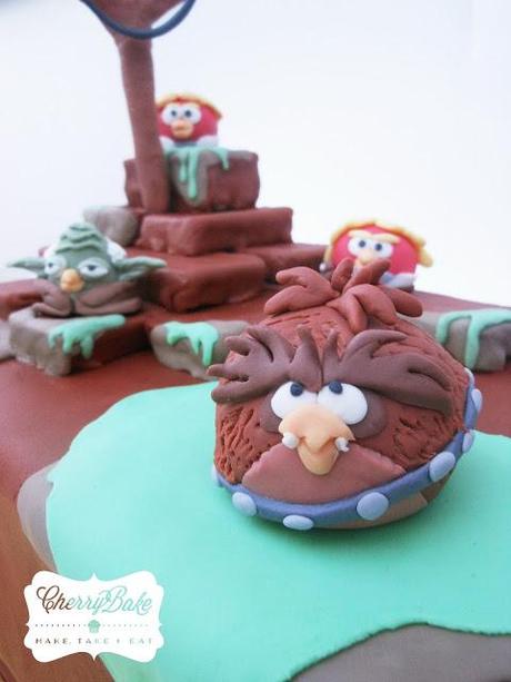 Angry Birds Star Wars Cake