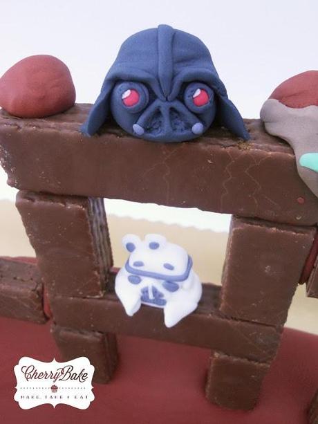 Angry Birds Star Wars Cake