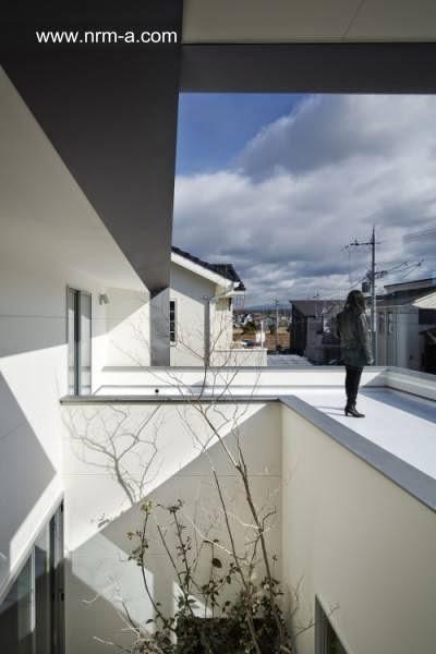 Casa japonesa pequeña ultramoderna.