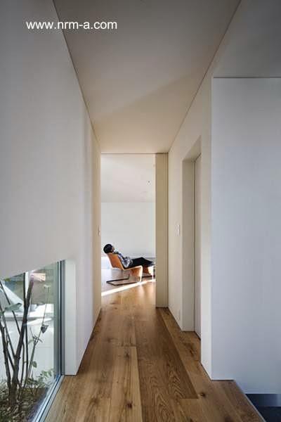 Casa japonesa pequeña ultramoderna.