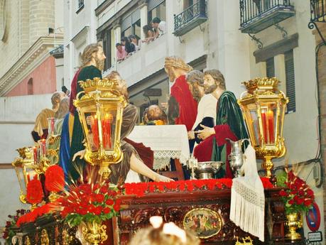 El misterio de La Cena por la Cuesta del Rosario.