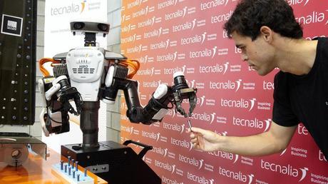 Robots Bailarines y Fábricas Inteligentes en la Feria CeBIT 2014