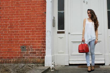 Image and video hosting by TinyPic