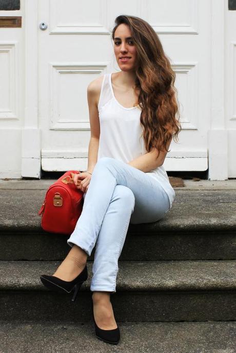 Image and video hosting by TinyPic