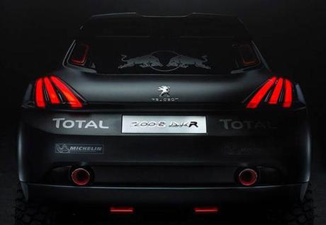 Presentaron el Peugeot 2008 DKR para el DAKAR 2015