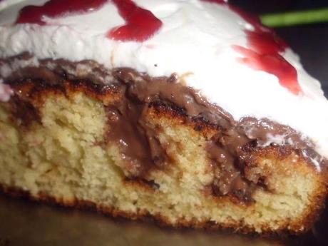 Poke Cake de Chocolate y Nata