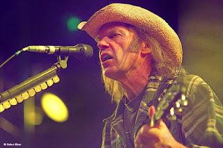 Neil Young publica un disco con versiones de Springsteen, Dylan, Nelson...