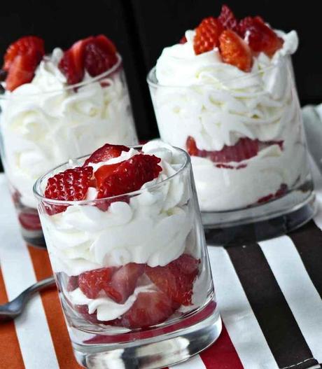 nata con fresas