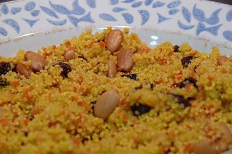 cous cous con pasas y almendras