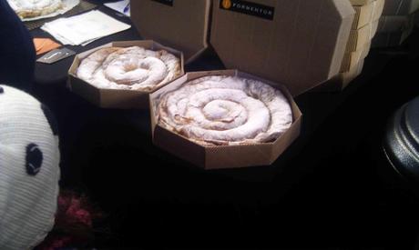 También podemos comer las mejores ensaimadas de Madrid, así como en estas fechas maravillosos roscones de reyes.