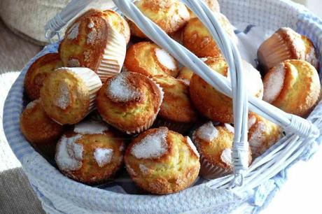 Estas magdalenas caseras de nata sin conservantes ni colorantes son ideales para desayunos y meriendas de nuestros pequeños, sanas y nutritivas