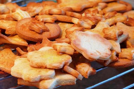 Las galletas caseras son ideales para meriendas o desayunos. Las galletas con Thermomix son fáciles de preparar y divertido hacerlo con niños.