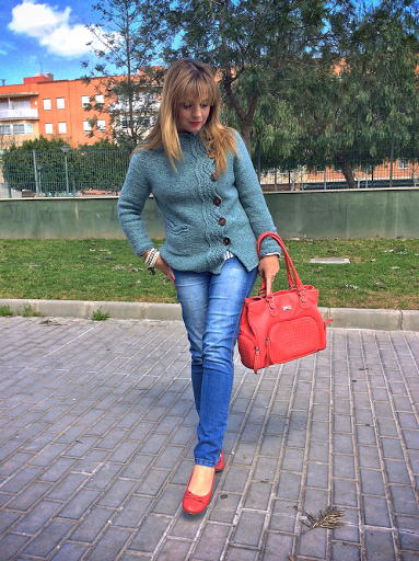 KNITTING CARDIGAN, un look de trote