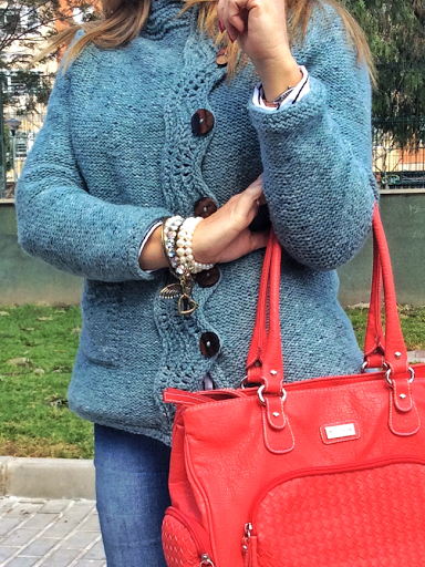 KNITTING CARDIGAN, un look de trote