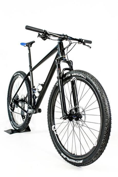 Open Cycles presenta su cuadro One.
