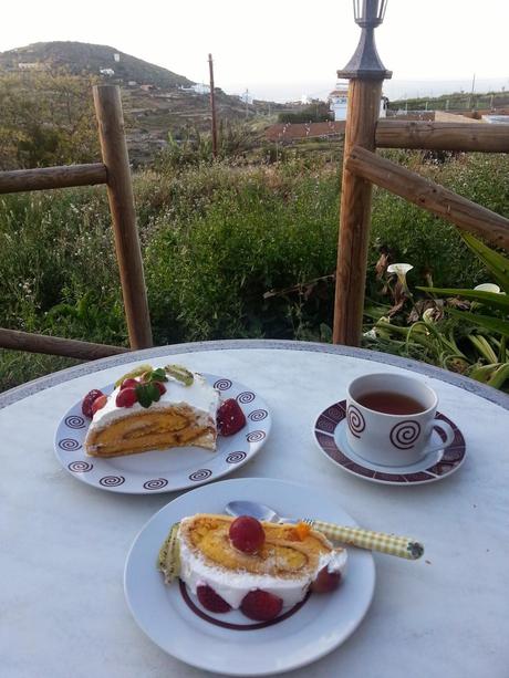BRAZO GITANO RELLENO DE CREMA DE NARANJA