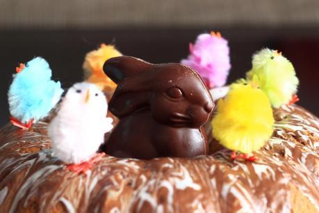 Bizcocho de pistacho y chocolate, nuestra Mona de Pascua