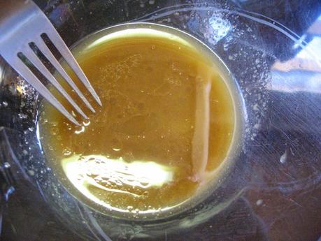 ATÚN MARINADO CON MERMELADA DE ALGAS Y WASABI