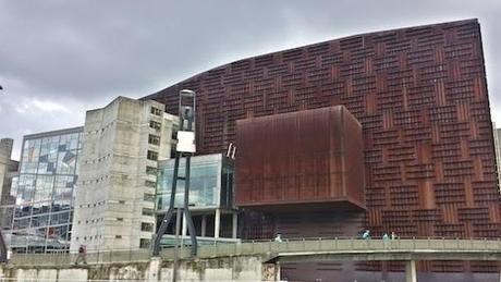 Paseando por la ría de Bilbao