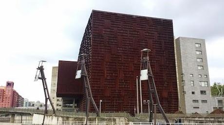 Paseando por la ría de Bilbao