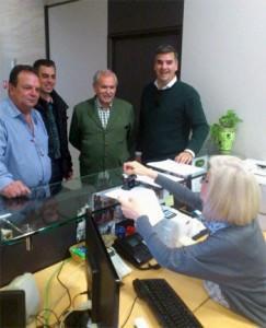 Ciudadanos presenta un reglamento para crear el Distrito de Montequinto Representantes de Ciudadanos presentan el Reglamento de Distrito Montequinto