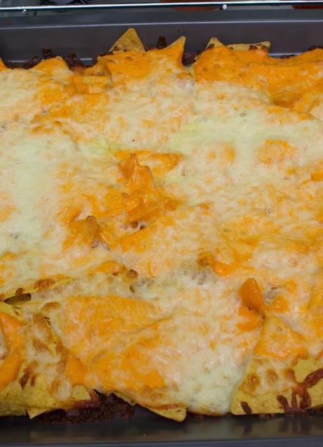 Noche mejicana: nachos foster y fajitas de pollo