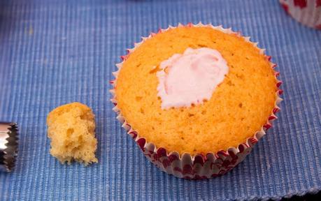 cupcakes románticos de champagne y yogur de mora