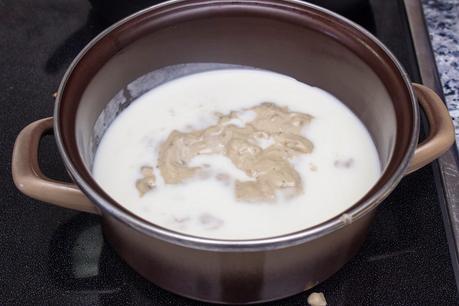 Pasta con pollo y salsa de champiñones