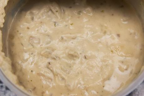 Pasta con pollo y salsa de champiñones