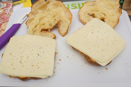 Croissant mixto huevo