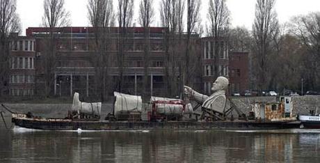 Estatua de Lenin a la fundición