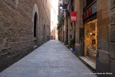 PASEO POR CIUTAT VELLA (II). LOS CÓDIGOS QR LLEGAN AL CALL