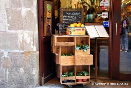 PASEO POR CIUTAT VELLA (II). LOS CÓDIGOS QR LLEGAN AL CALL