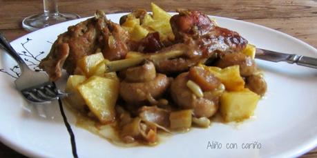 CONEJO CON CHAMPIÑONES Y PIÑONES