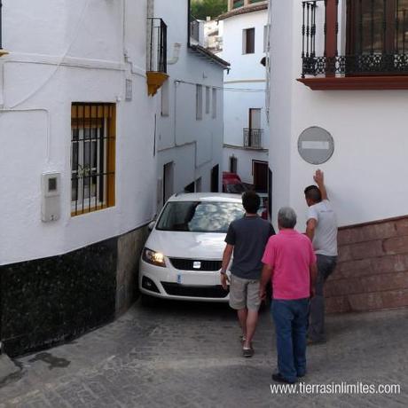 Turistas pagando la novatada