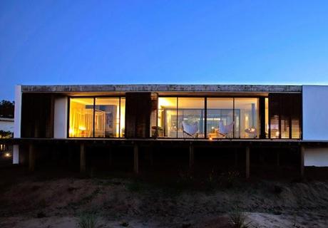 Casa Minimalista en la Playa